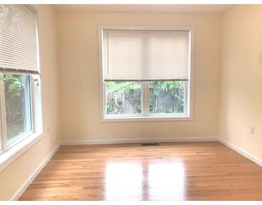 Building Photo - 7-15-17 Callender St