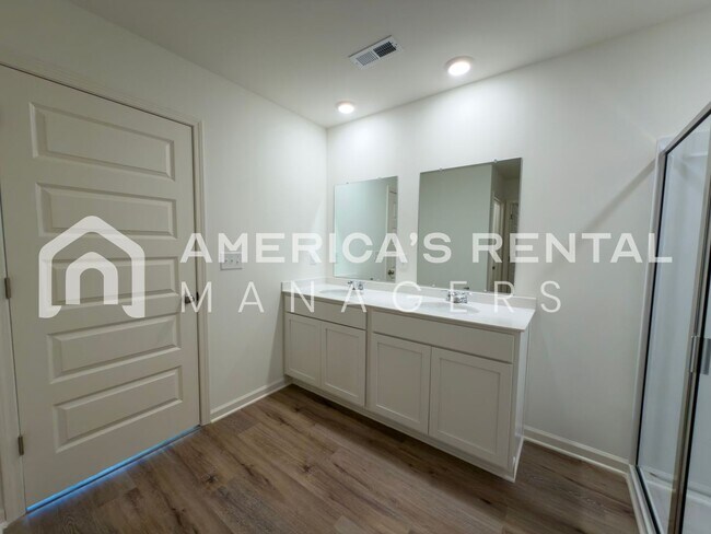 Building Photo - Coming soon! Available to View Now!