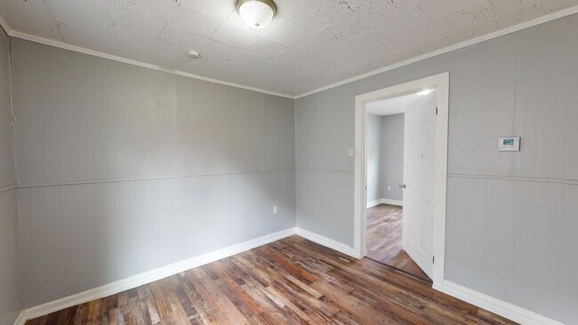 Building Photo - 3523 Walton Ave