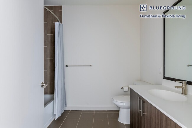 Building Photo - 36 River St