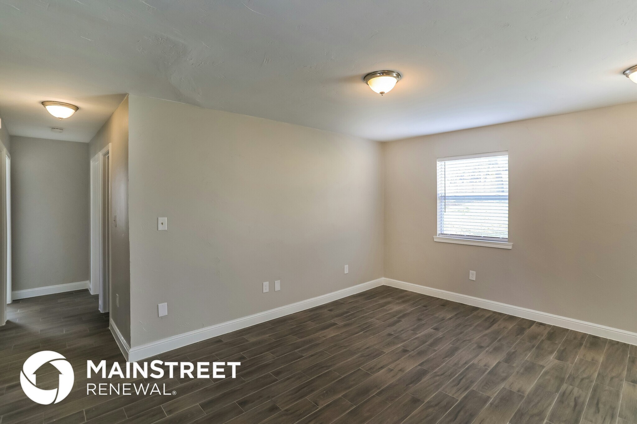 Building Photo - 1111 Glenn Dr