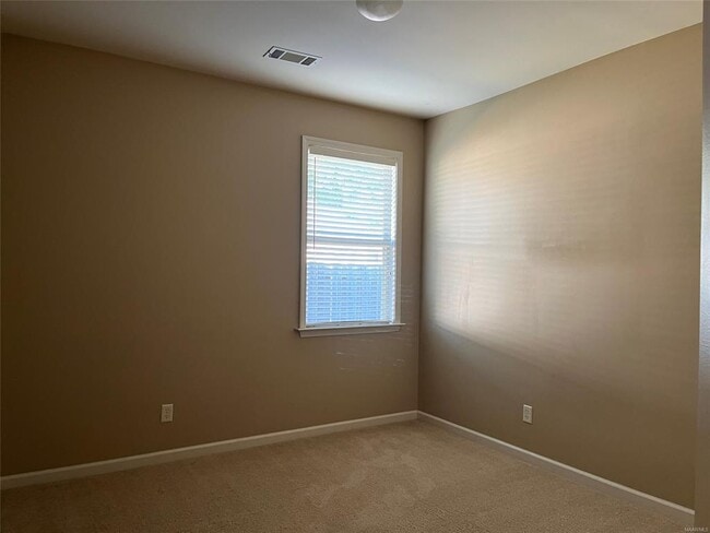 Building Photo - 9085 Black Cherry Trl