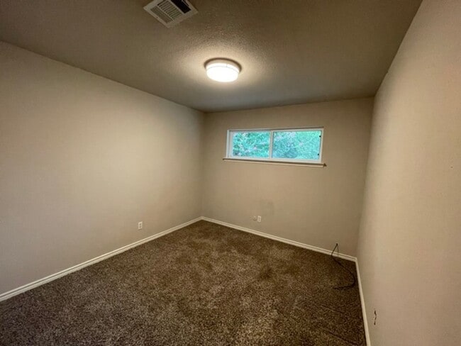 Building Photo - 1017-1019 Mullins Street