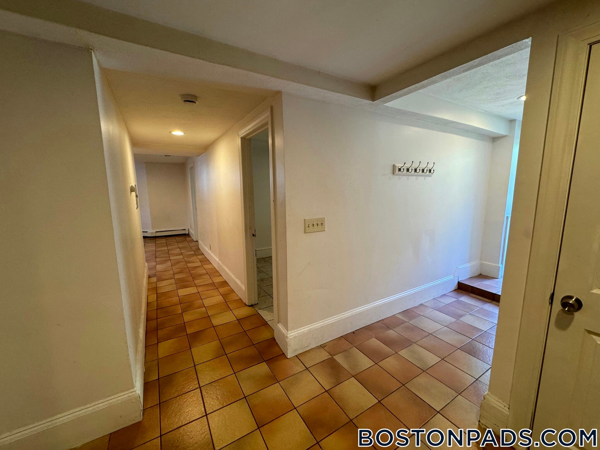 Building Photo - 132 Chiswick Rd