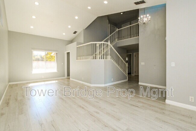 Building Photo - 6606 Raywood Ct