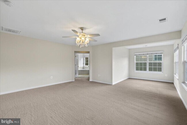 Building Photo - 14578 General Washington Dr