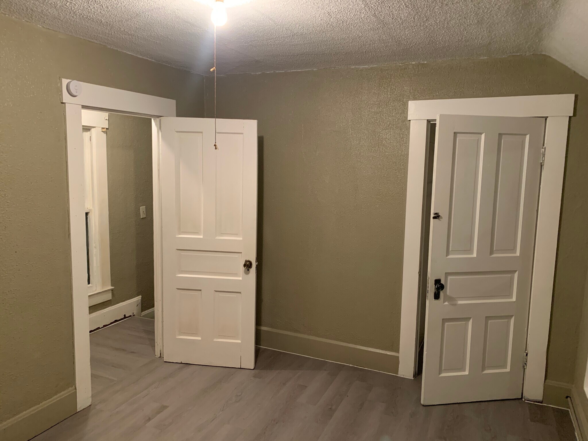 Building Photo - 2207 Glen Ct