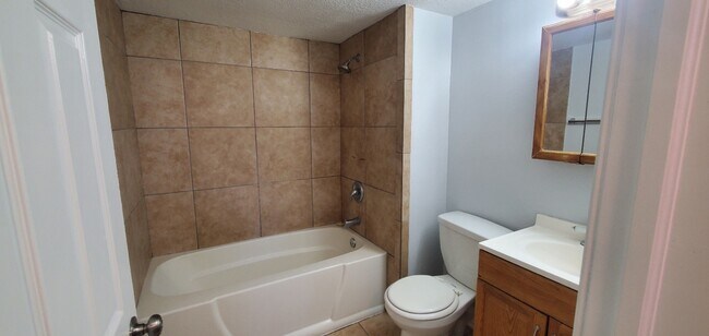 Building Photo - 5295 S 1760 W