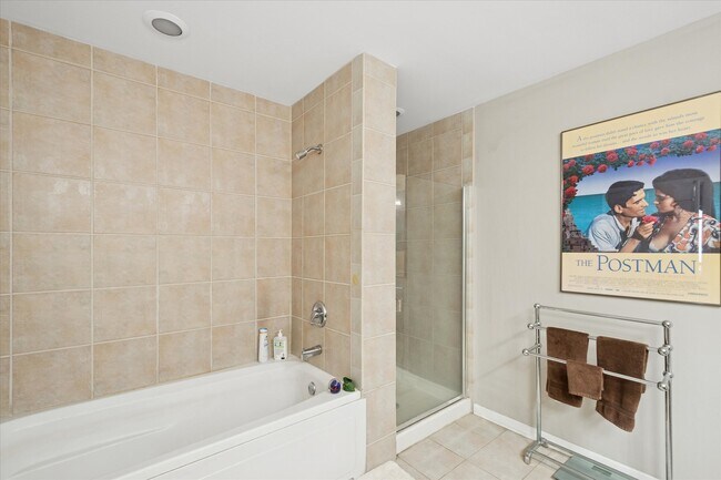 Building Photo - 435 W Erie St