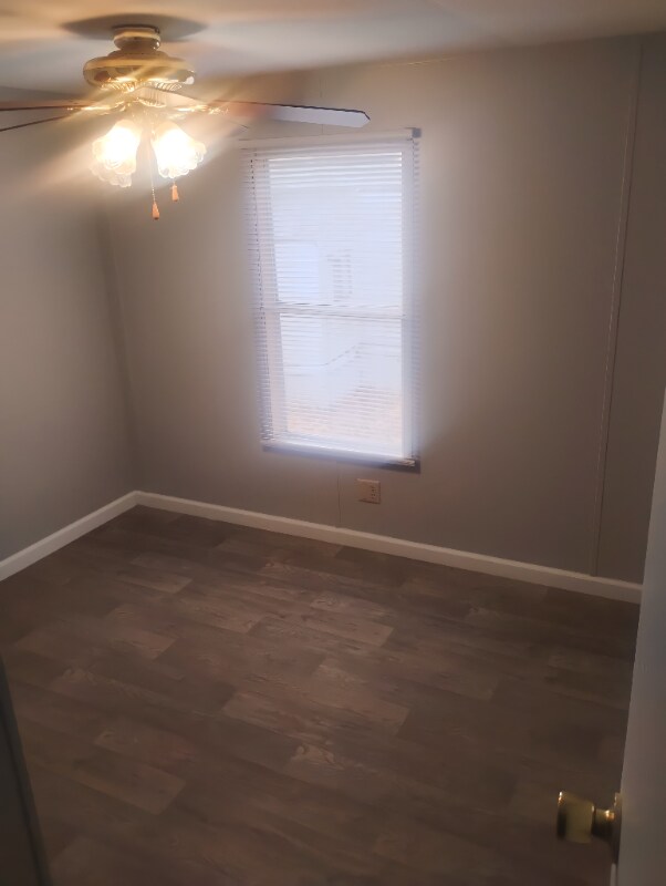 Building Photo - 1100 W Locust St