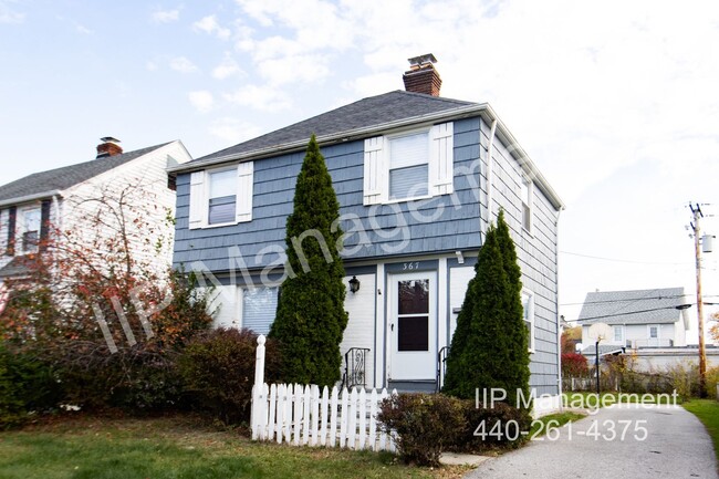 Building Photo - Classic & Charming 2 Bedroom in Euclid OH ...