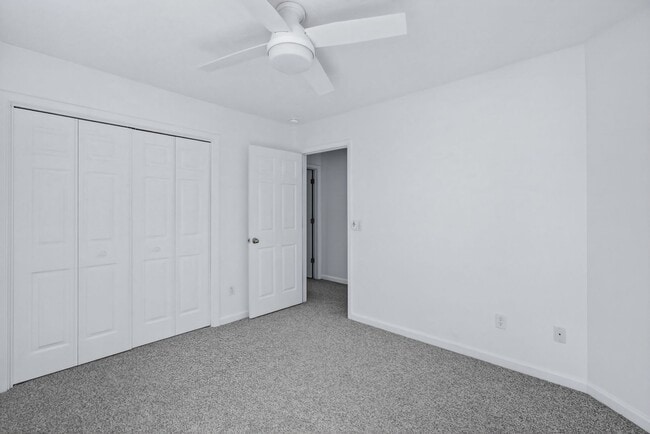 Building Photo - 568 Marshview Dr