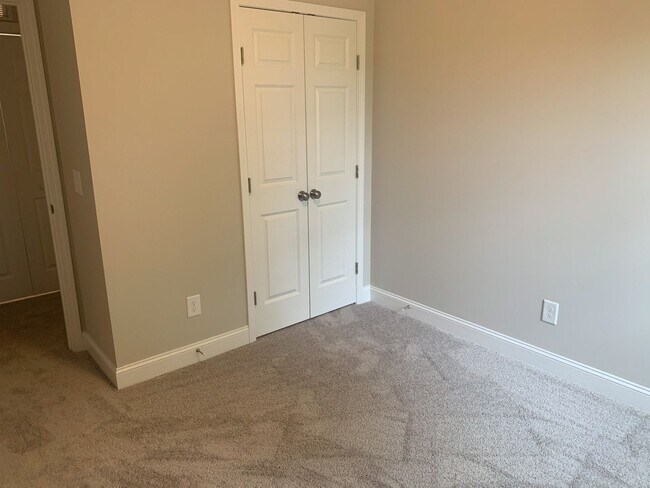 Building Photo - 212 N Stingray Ln