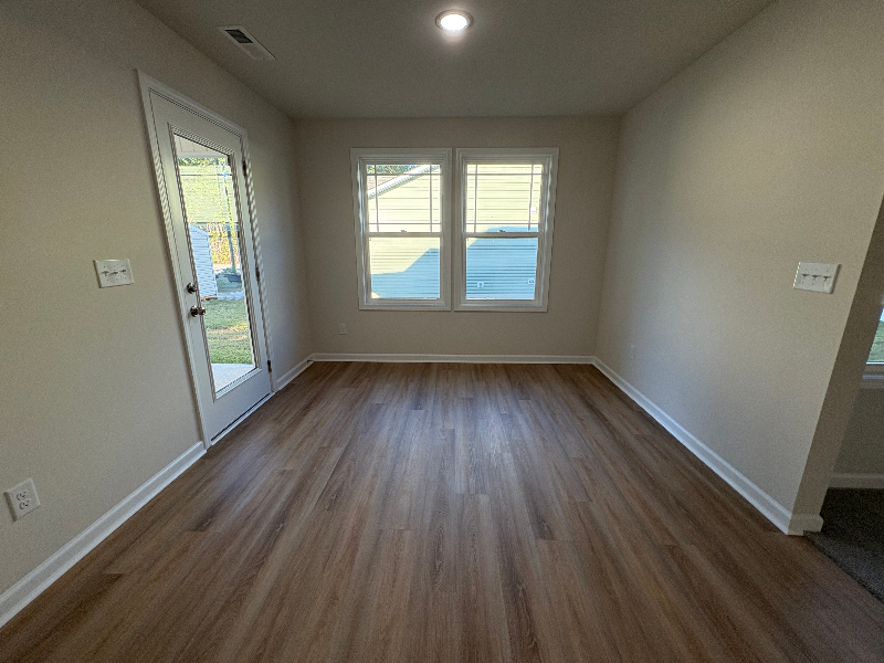 Building Photo - 32 Oakfield Trce Dr