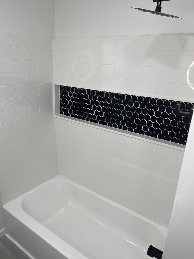 Building Photo - 869 Seward Ave