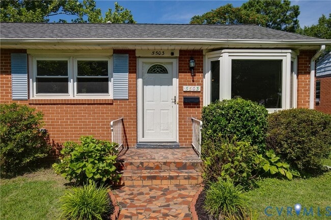 Building Photo - 5503 Almond Ave