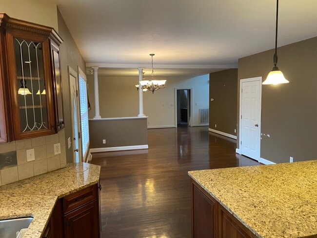 Building Photo - 100 Beacon Hill Pl