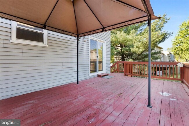 Building Photo - 316 Rambling Ridge Ct