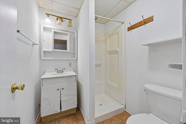 Building Photo - 909 Springfield Rd