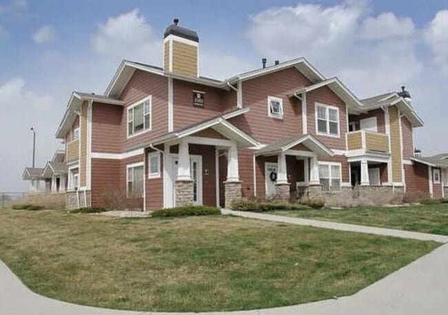 Primary Photo - 2202 Owens Ave