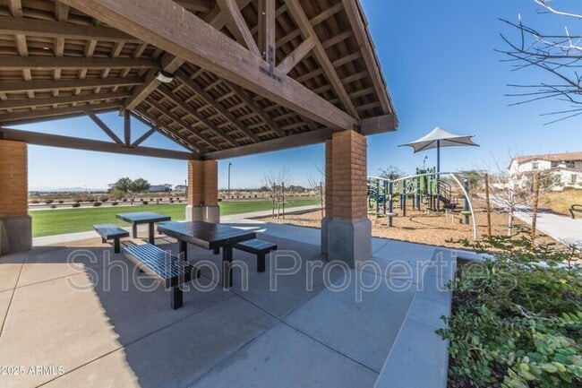 Building Photo - 20712 W Park Meadows Dr