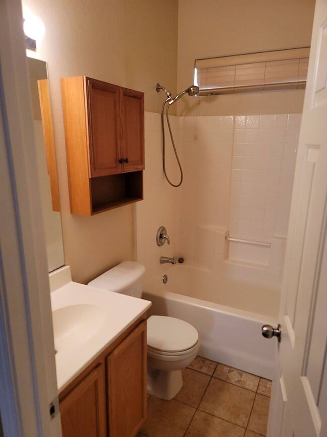 Building Photo - 5320 Crestpoint Watch Ct