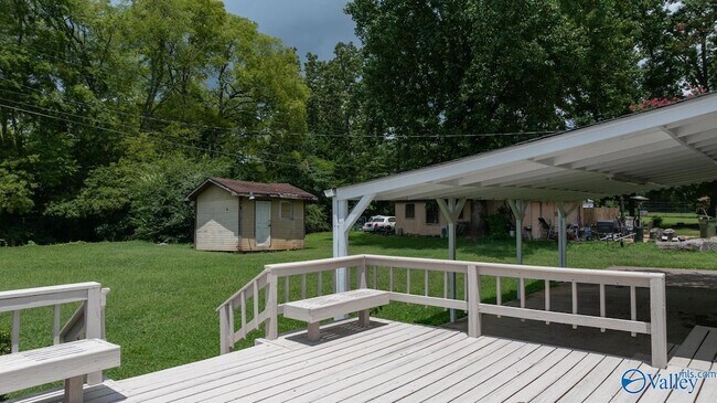 Building Photo - 2017 Shady Ln Dr NW