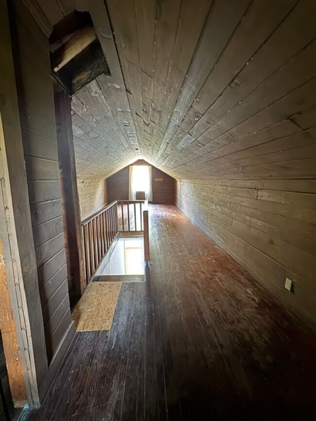 Building Photo - 481 S Suber Rd