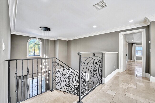 Building Photo - 1744 SE 9th St