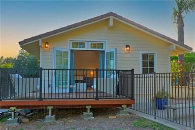 Building Photo - 214 Sierra Madre Blvd