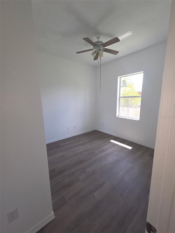 Building Photo - 16 Wood Amber Ln