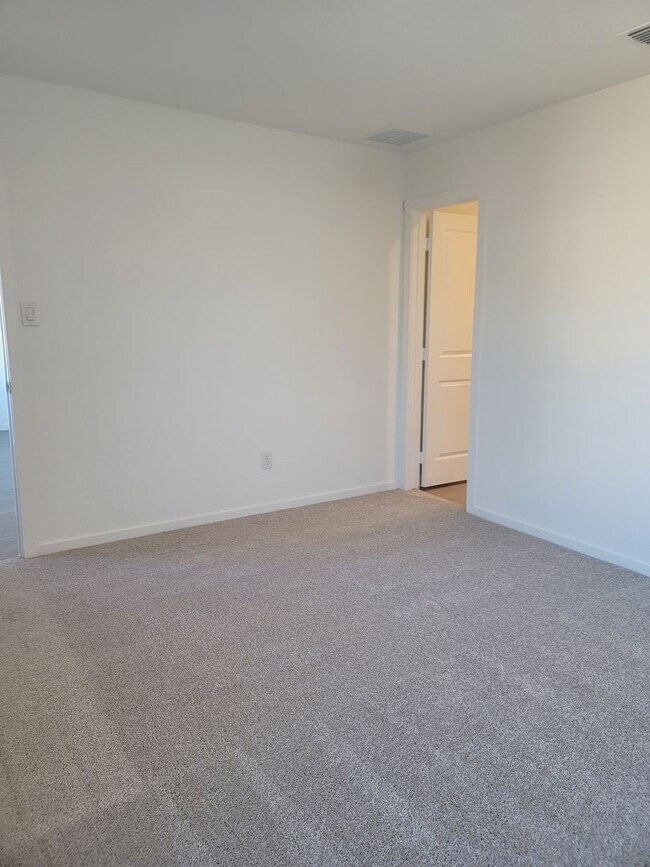 Building Photo - Brand new home on a corner lot!