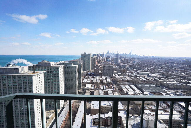 Building Photo - 3660 N Lake Shore Dr
