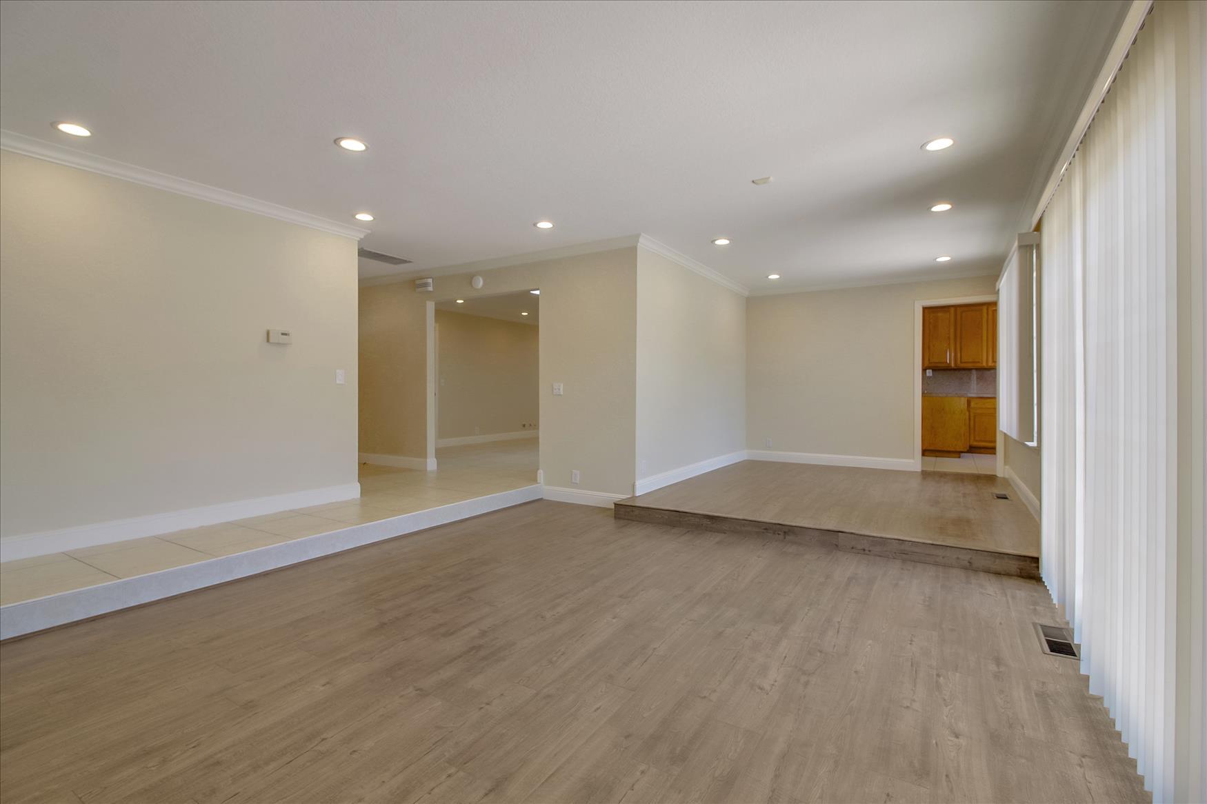 Building Photo - 6738 Tannahill Dr