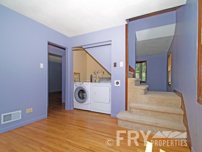 Building Photo - Great Home in Wellshire Neighborhood