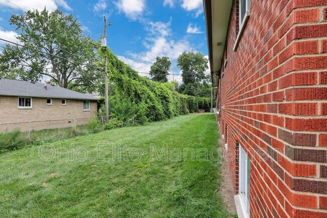 Building Photo - 1037 Binns Blvd