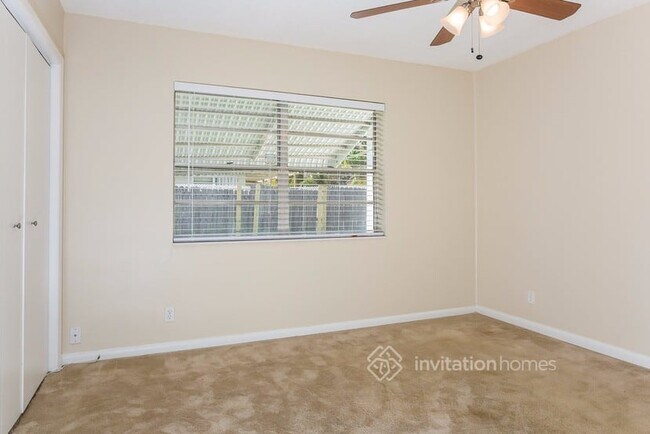 Building Photo - 5013 SW 90th Terrace