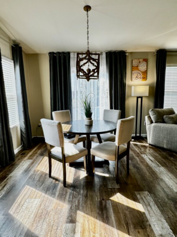 Building Photo - 1837 English Oak Dr