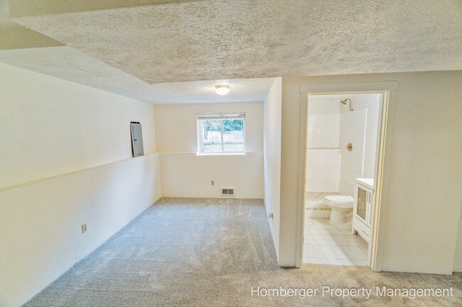 Building Photo - Recently Updated Single Family Home On The...