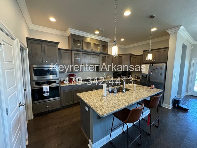 Building Photo - Classic Brick Home with Spacious Living & Outdoor Space
