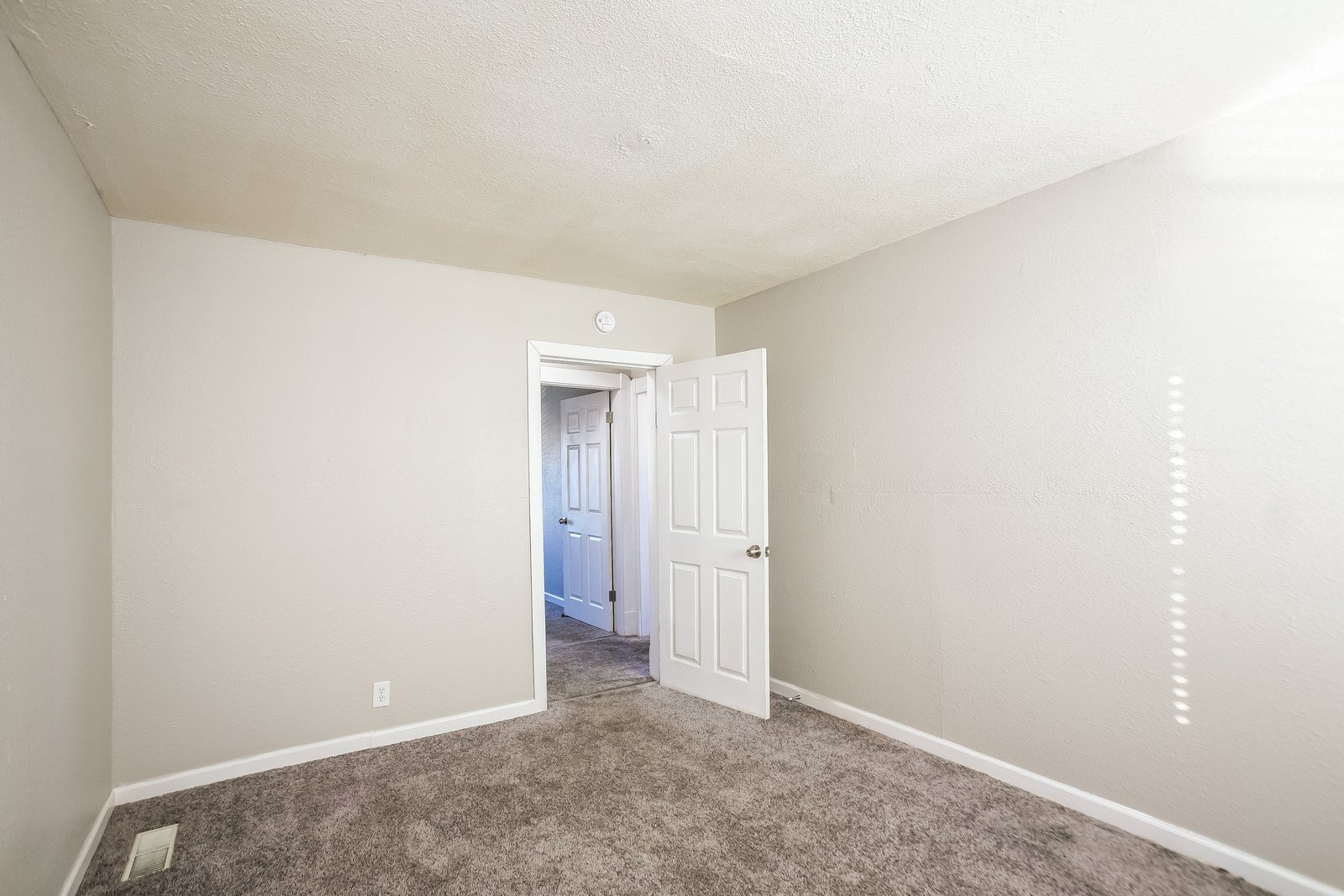Building Photo - 35#B Dequincy Street, 46201; #713375 - 713375