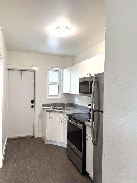 Building Photo - 715 2nd Ave S