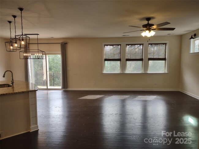 Building Photo - 1019 Hamilton Mill Dr