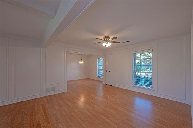 Building Photo - 2944 Knollwood Dr