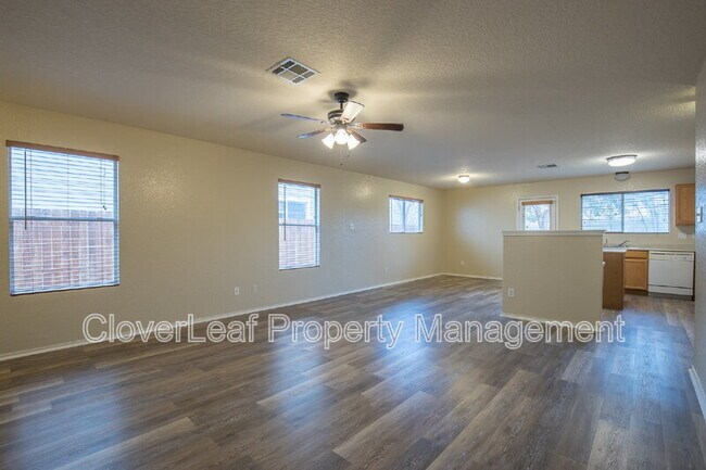 Building Photo - 8907 Laguna Falls