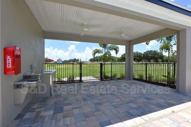 Building Photo - 4130 Collegiate Blvd
