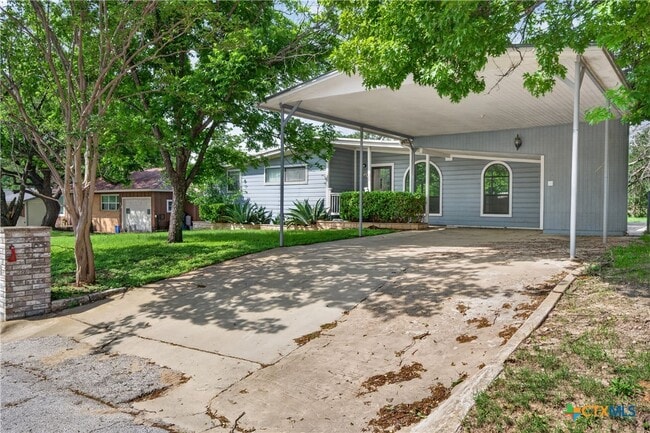 Building Photo - 14 Steele St