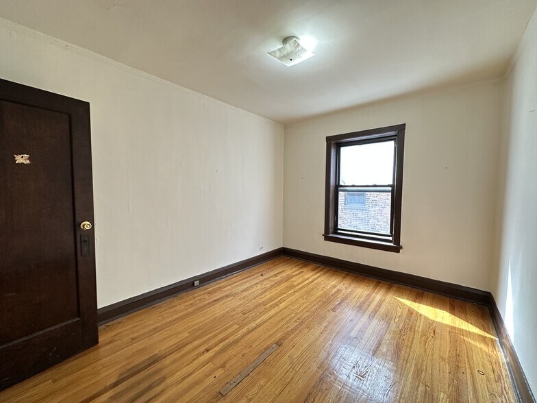 Building Photo - 2706 N Spaulding Ave