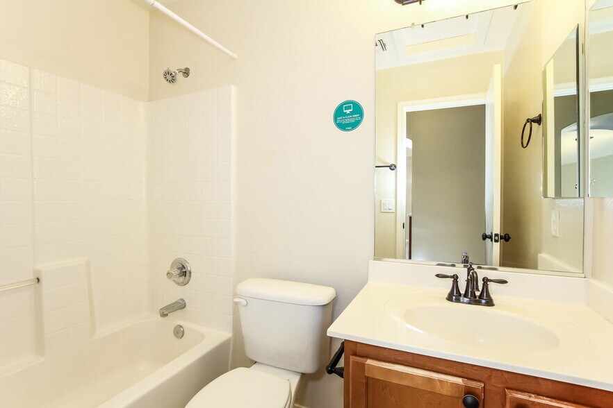 Building Photo - 12649 W Shaw Butte Dr