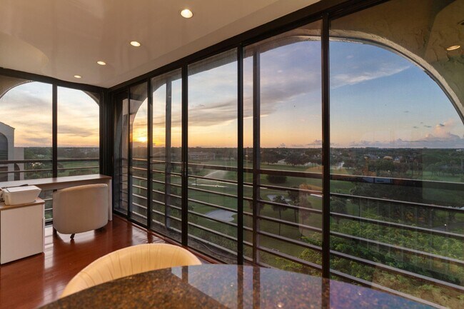 Building Photo - 7217 Promenade Dr